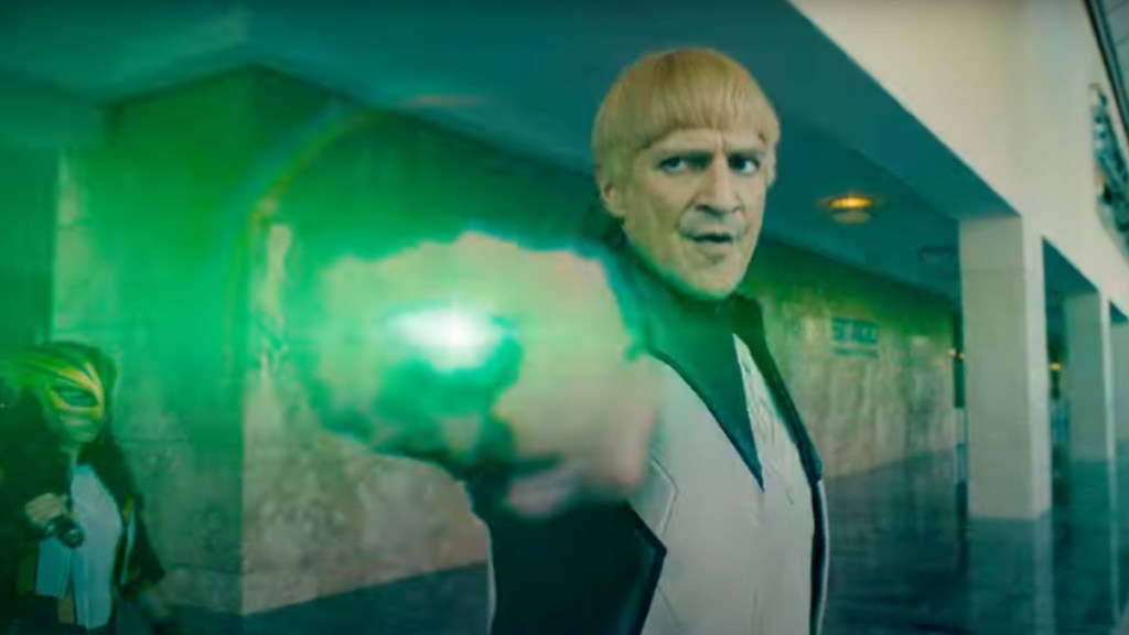 Nathan Fillion as Guy Garnder Green Lantern in Superman trailer