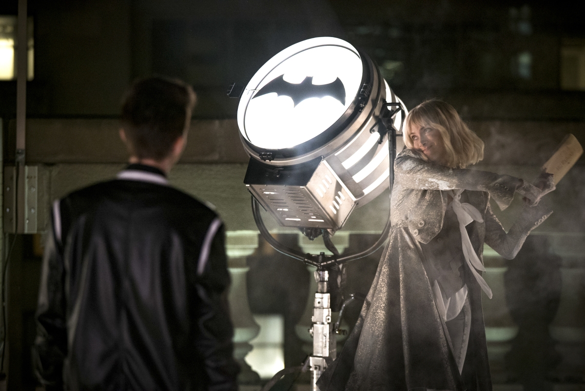 Batwoman --"Who Are You?" -- Image Number: BWN104y_0224.jpg -- Pictured (L-R): Ruby Rose as Kate Kane and Rachel Skarsten as Alice -- Photo: Jeffery Garland/The CW -- Â© 2019 The CW Network, LLC. All Rights Reserved.