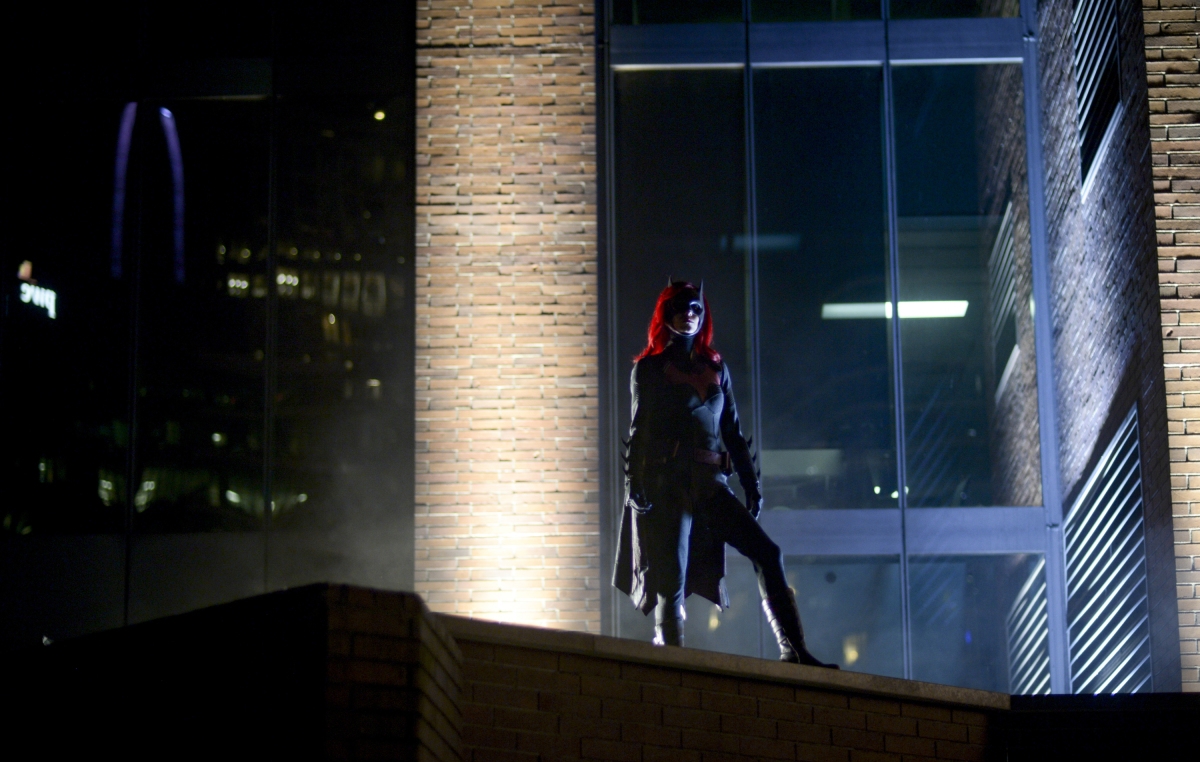 Batwoman --"Who Are You?" -- Image Number: BWN104a_0333.jpg -- Pictured: Ruby Rose as Kate Kane/Batwoman -- Photo: Sergei Bachlakov/The CW -- Â© 2019 The CW Network, LLC. All Rights Reserved.