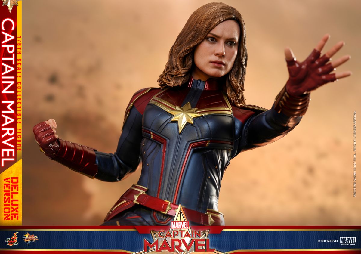 Hot Toys Captain Marvel Captain Marvel Collectible Figure Deluxe_pr21