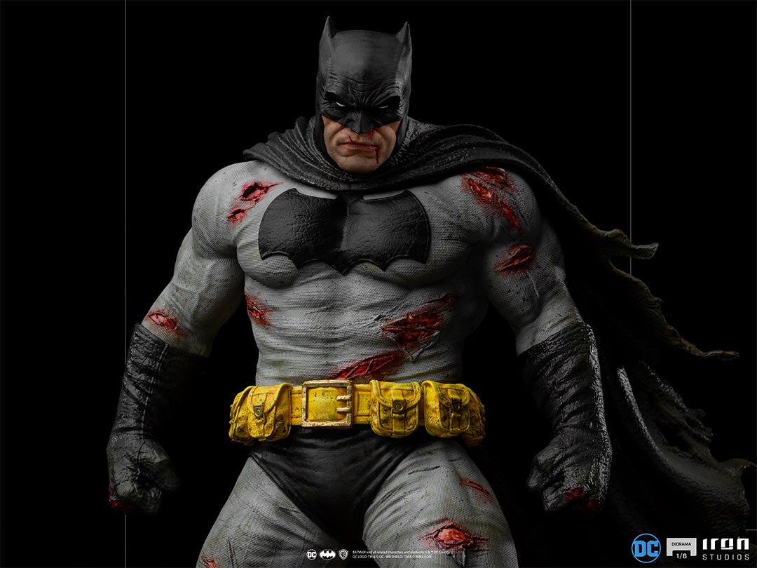 Iron Studios Dark Knight