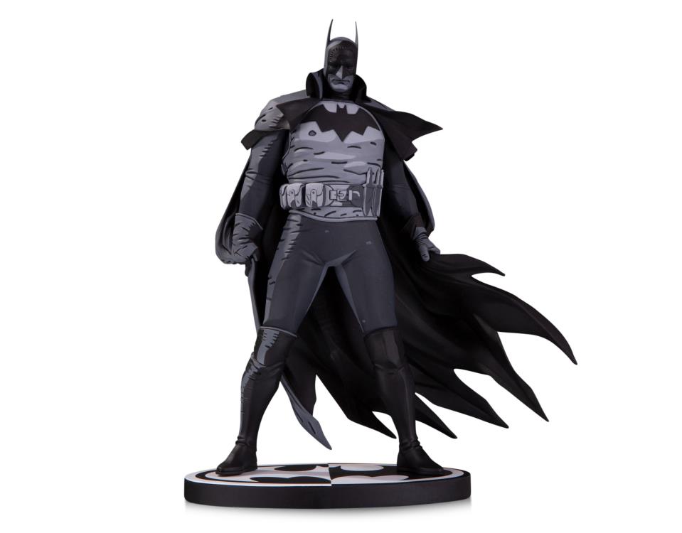 Mike Mignola Gotham by Gaslight statue