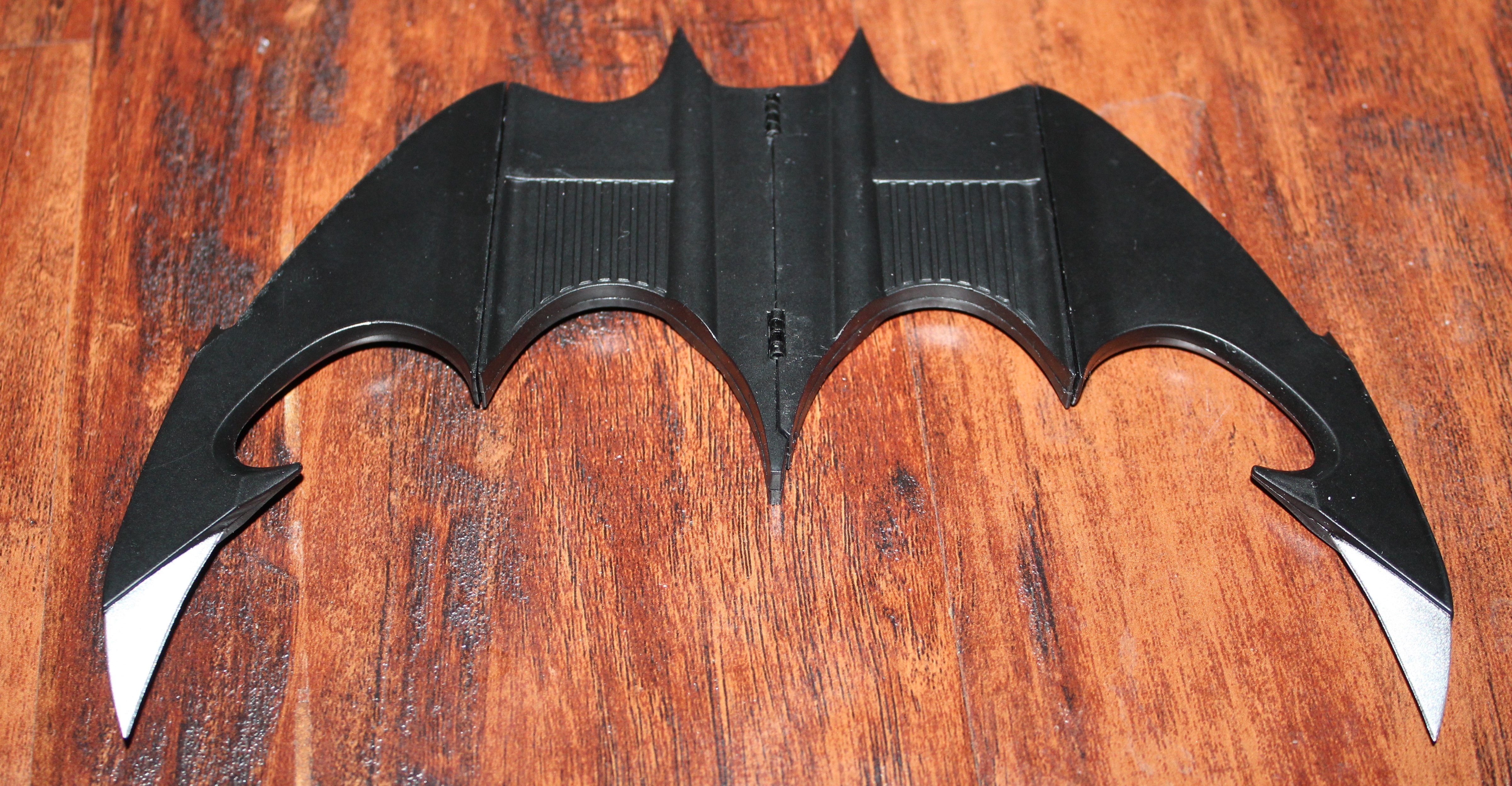 Batarang loose