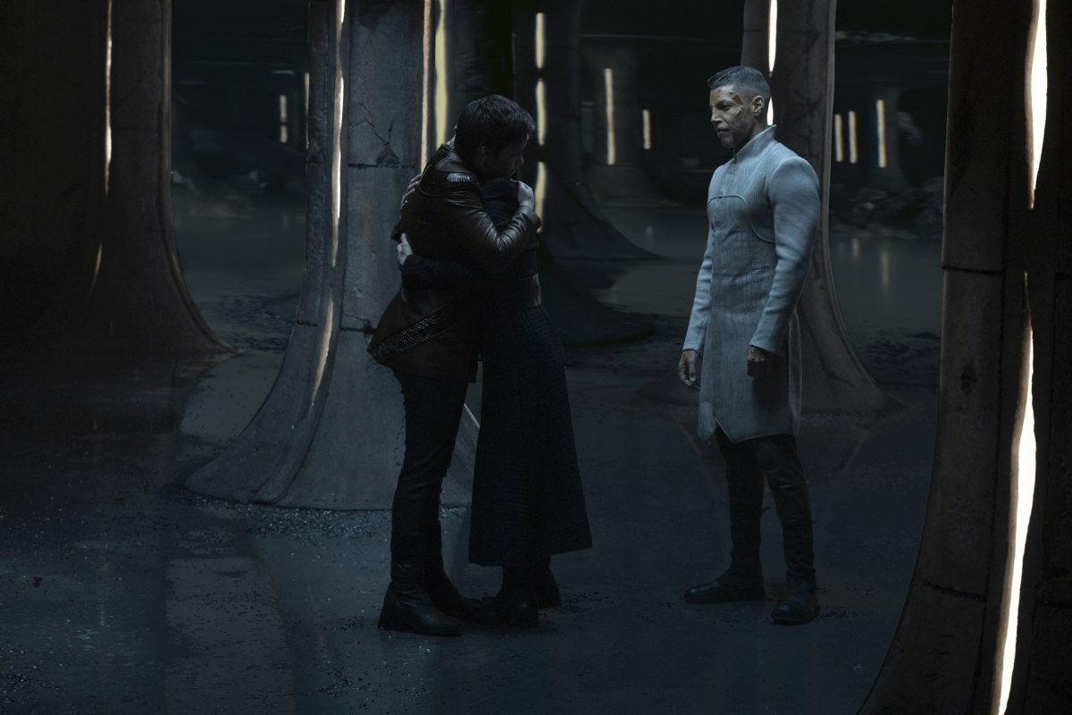 Blu del Barrio as Adira, Ian Alexander as Gray and Wilson Cruz as Dr. Hugh Culber